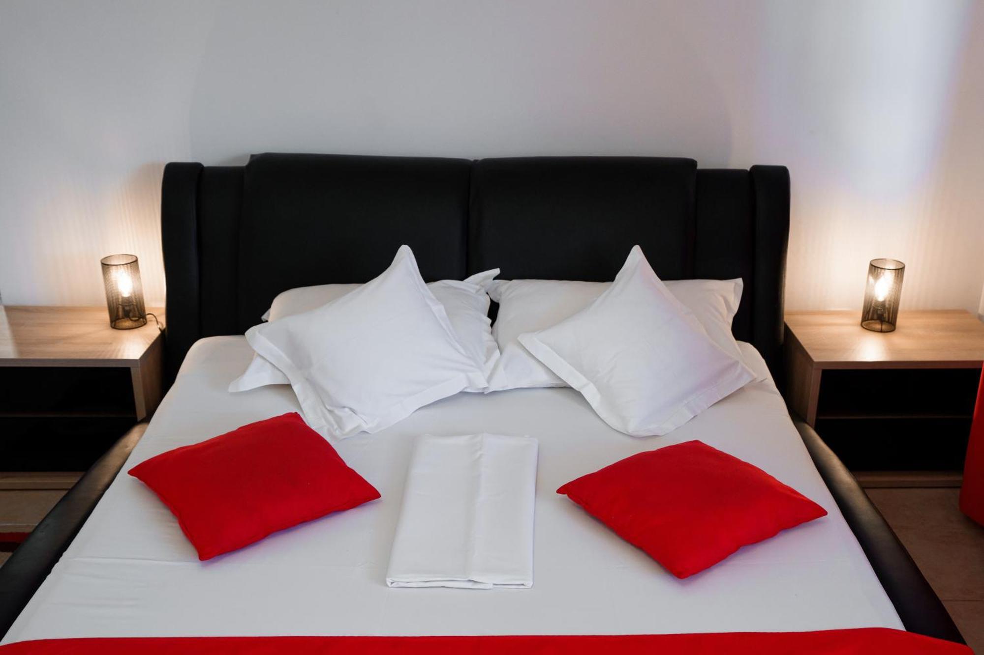 Raluca Hotel Năvodari Buitenkant foto