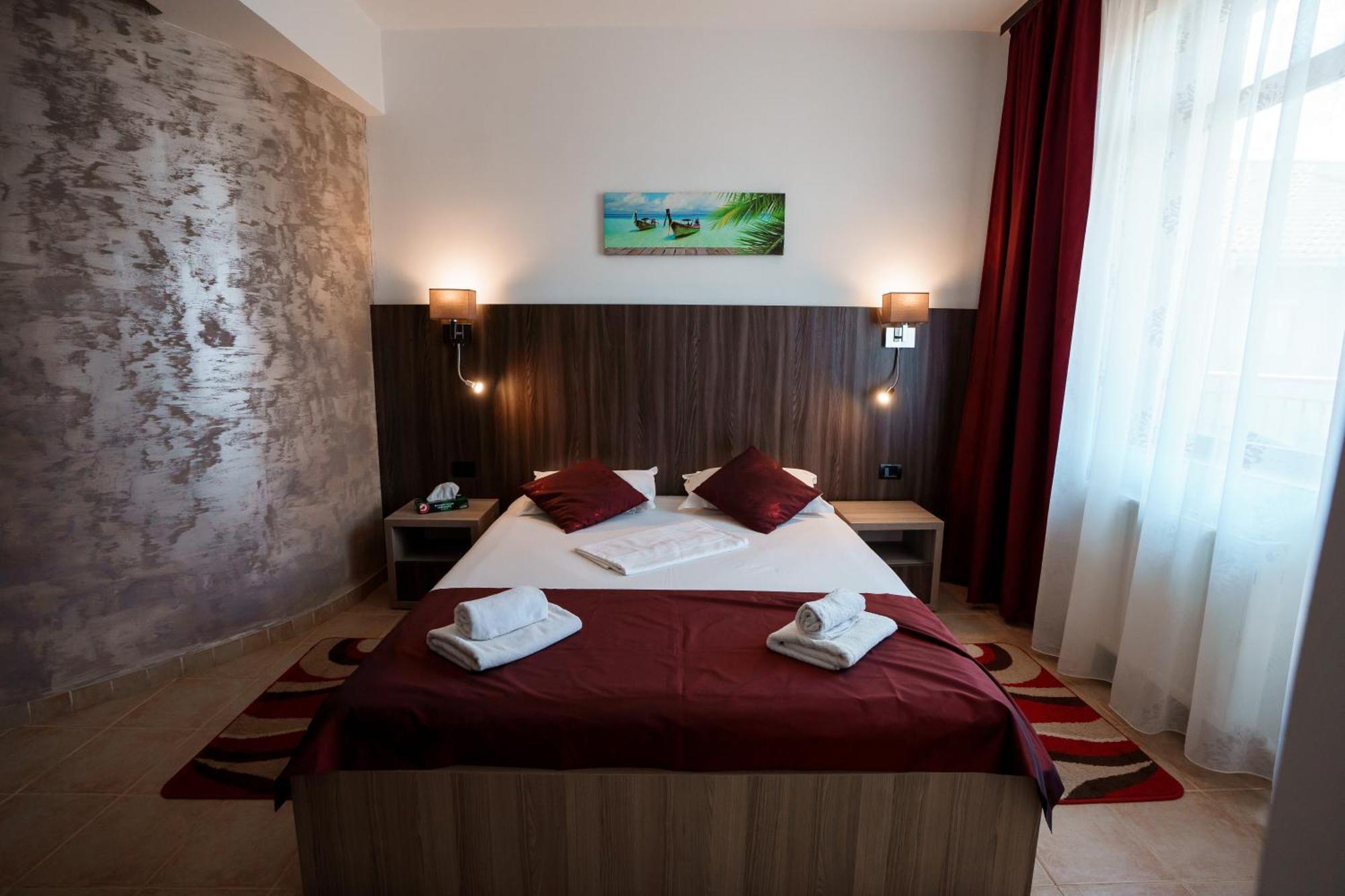 Raluca Hotel Năvodari Buitenkant foto
