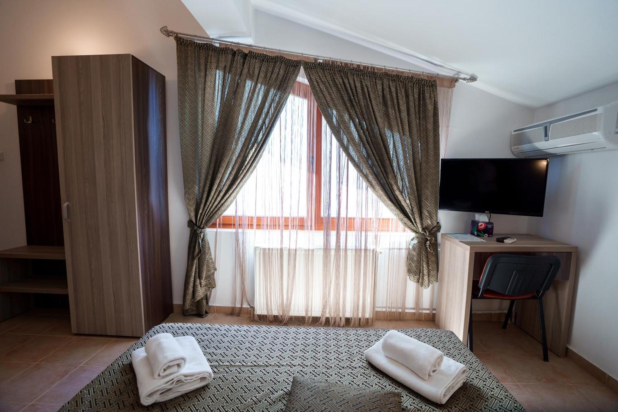 Raluca Hotel Năvodari Buitenkant foto