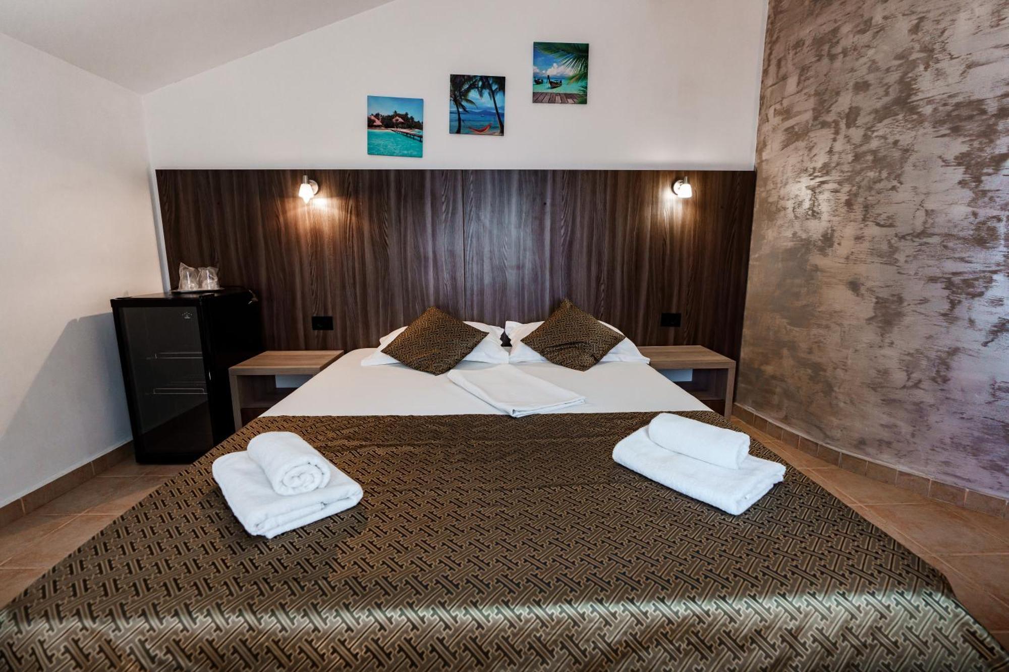 Raluca Hotel Năvodari Buitenkant foto